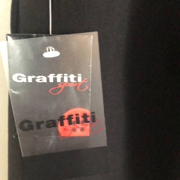 Pencil Skirt NWTs Black Vintage Graffiti Size 6 - Picture 8 of 14